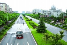 铜梁县筹资1300万 476家贫困户免费住新房_CCTV.com_中国中央电视台